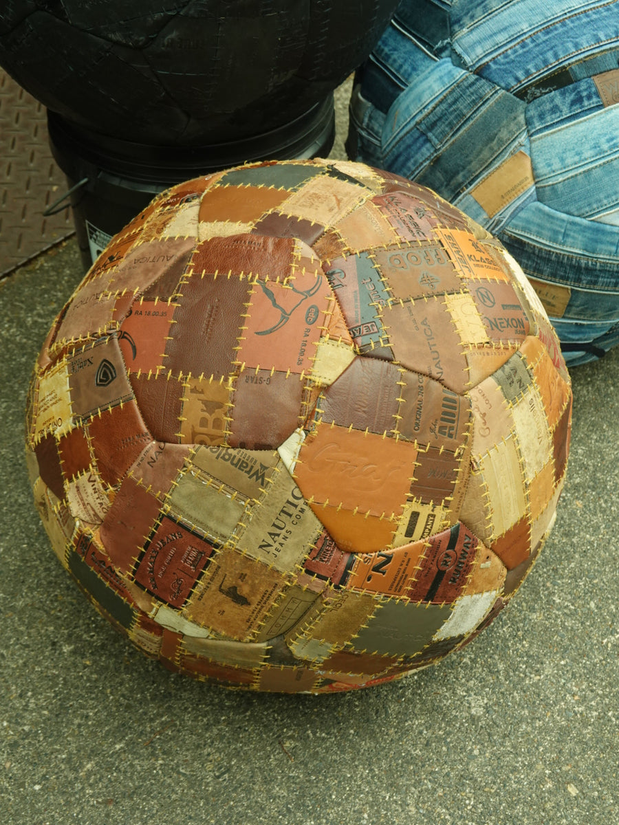 サッカーボールスツール – mountain mountain factory