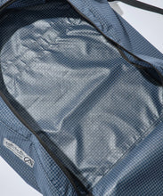 画像をギャラリービューアに読み込む, mountainresearch Duffle Bag 70
