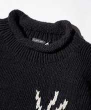 画像をギャラリービューアに読み込む, THRIFTY LOOK / HAND KNITTING "CAT" ROLL NECK SWEATER
