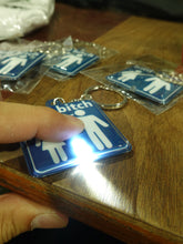 画像をギャラリービューアに読み込む, BACANCES BAD BITCH LIGHT KEYHOLDER
