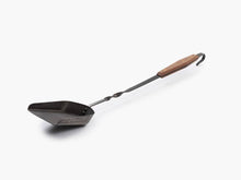 画像をギャラリービューアに読み込む, 【60%off‼️】BAREBONES Cowboy Grill Coal Shovel
