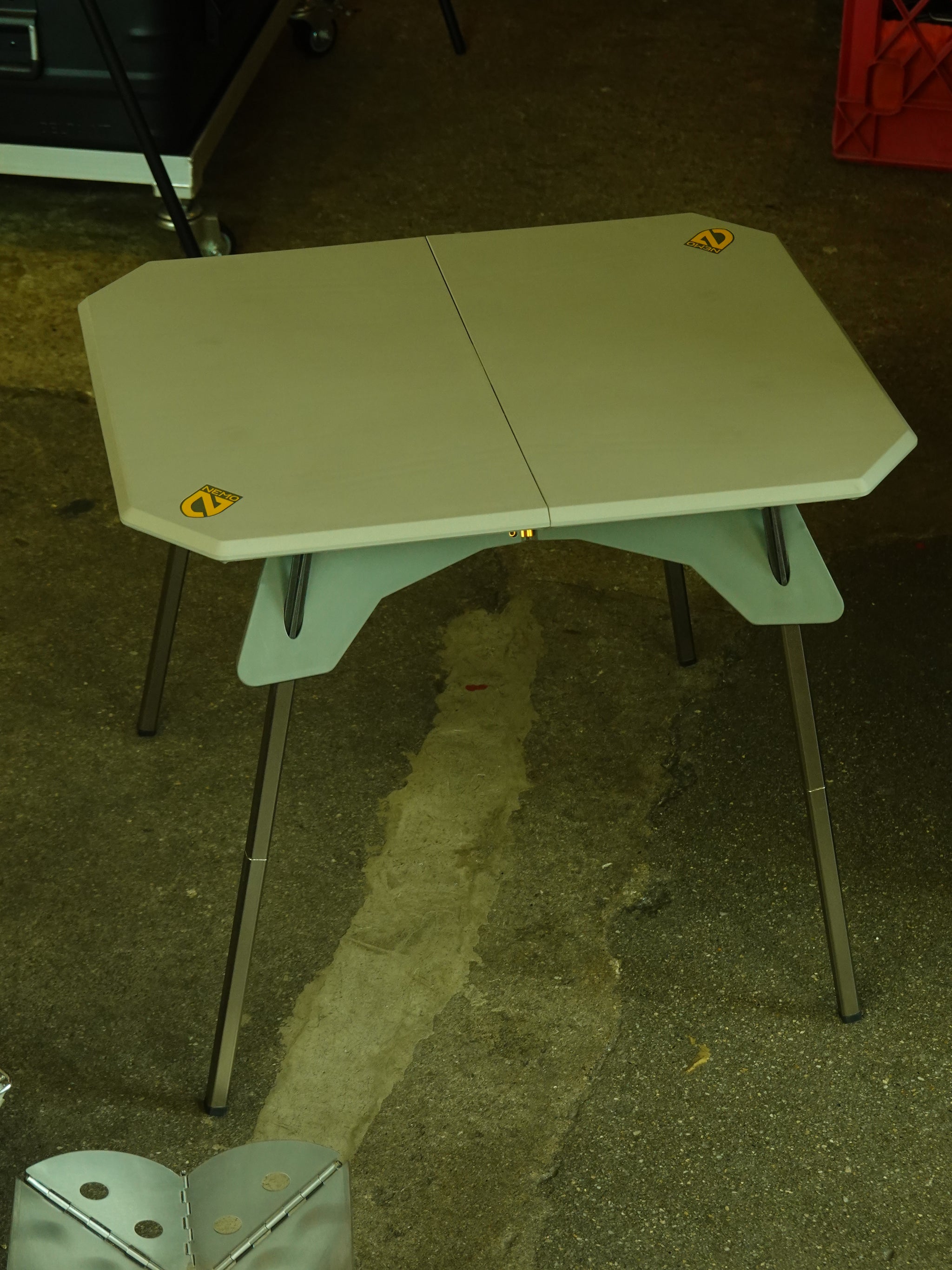 NEMO MOONLANDER TABLE – mountain mountain factory