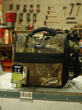 画像をギャラリービューアに読み込む, Realtree APX®ソフトクーラー GRIPPER 16CAN/28CAN
