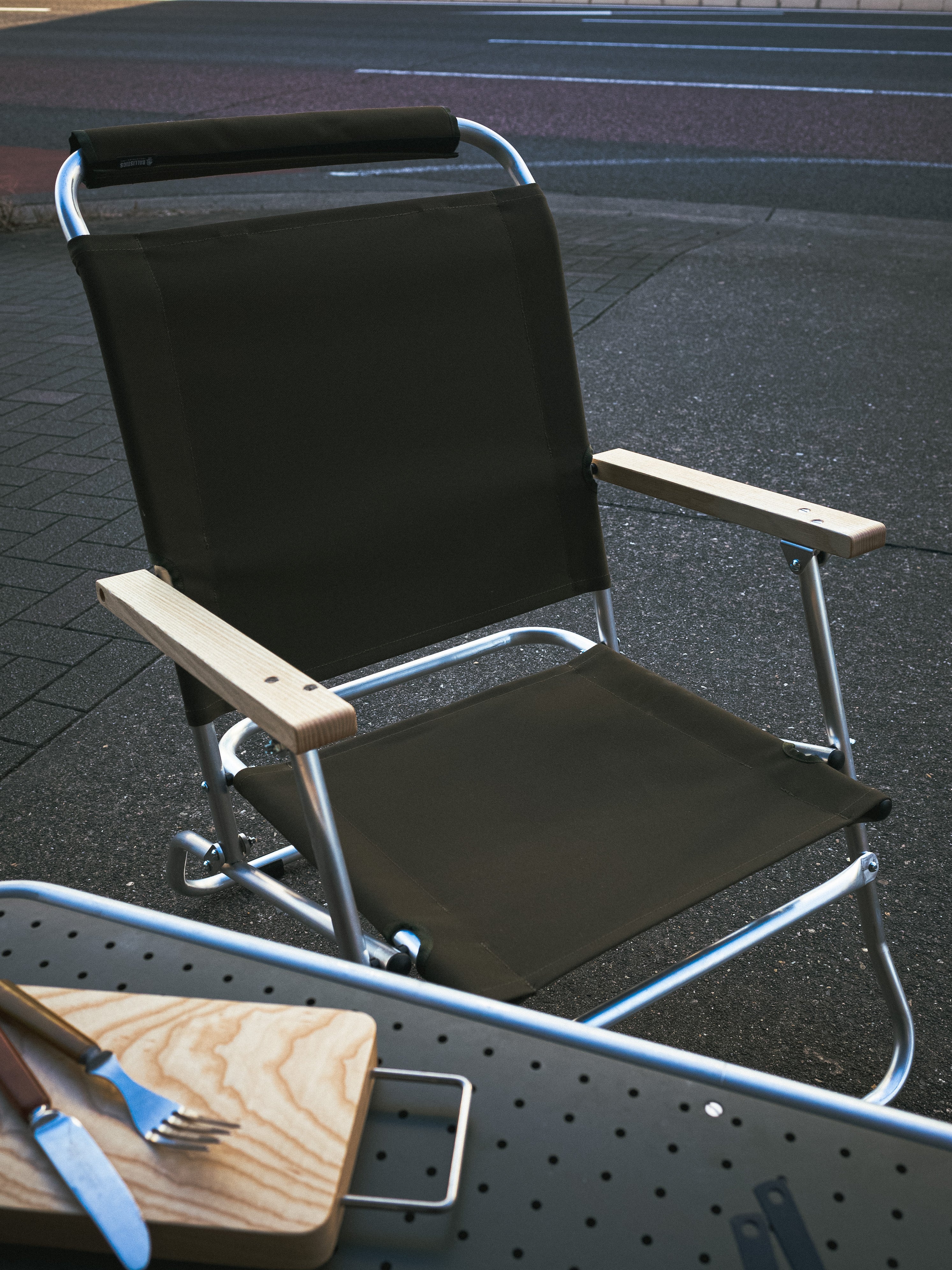 カドラ BUSH DE BRUNT LOWER CHAIR ローワーチェア LOWER CHAIR - BRUNT｜BUSH DE CAMPERS