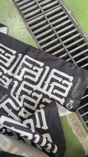 ギャラリービューア【8th記念商品】MMF 8th記念 撥水大判BANDANAに読み込んでビデオを見る
