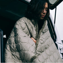 画像をギャラリービューアに読み込む, LUGH 魔法瓶ブランケットLサイズ (6層/ グラフェン)
