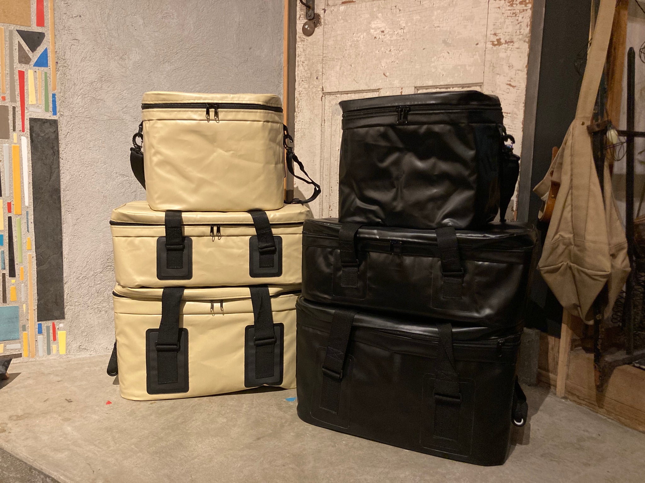 シアトルスポーツ ソフトクーラー A&F 別注 18L ブラック 廃盤品 シアトルスポーツ ソフトクーラー A&F 別注 18L ブラック 廃盤品